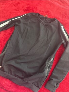Black Long Sleeve Athletic Sweatshirt with Reflective Stripes